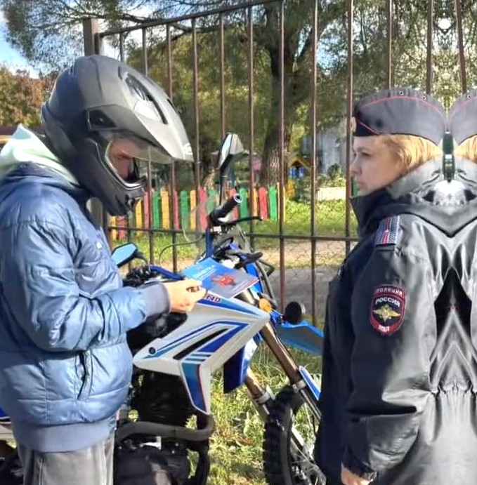 В Выборгском районе Ленобласти к ответственности привлекли школьника, который приезжал на учёбу за рулём мотоцикла